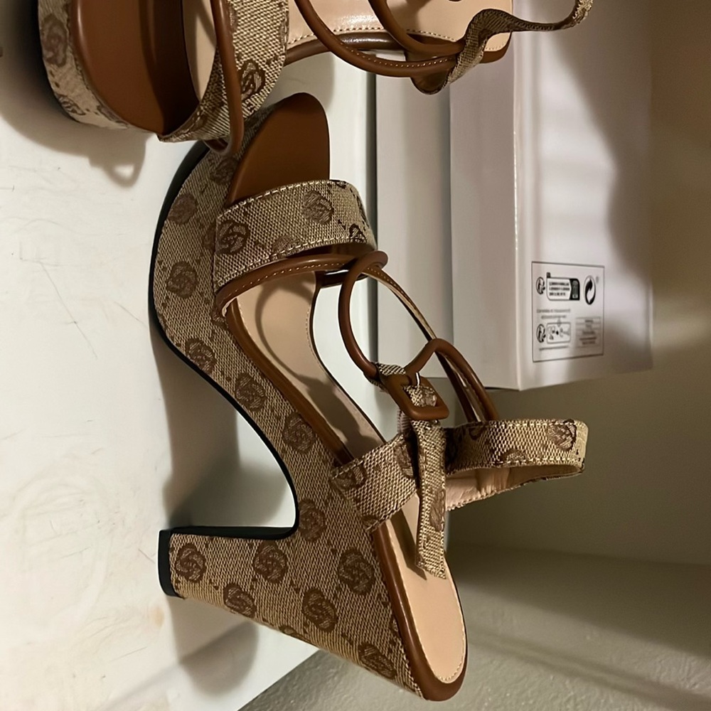 Heel sandals